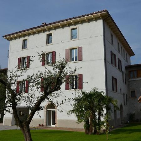 Palazzo Oltre Lägenhet Arco Exteriör bild